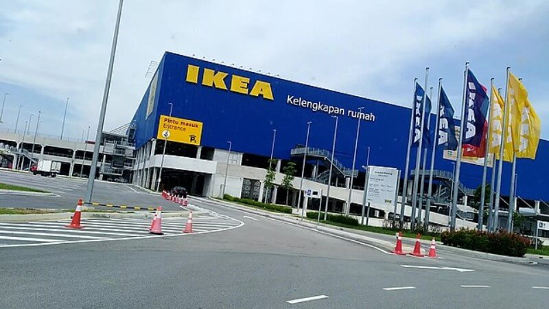 IKEA entrance photo